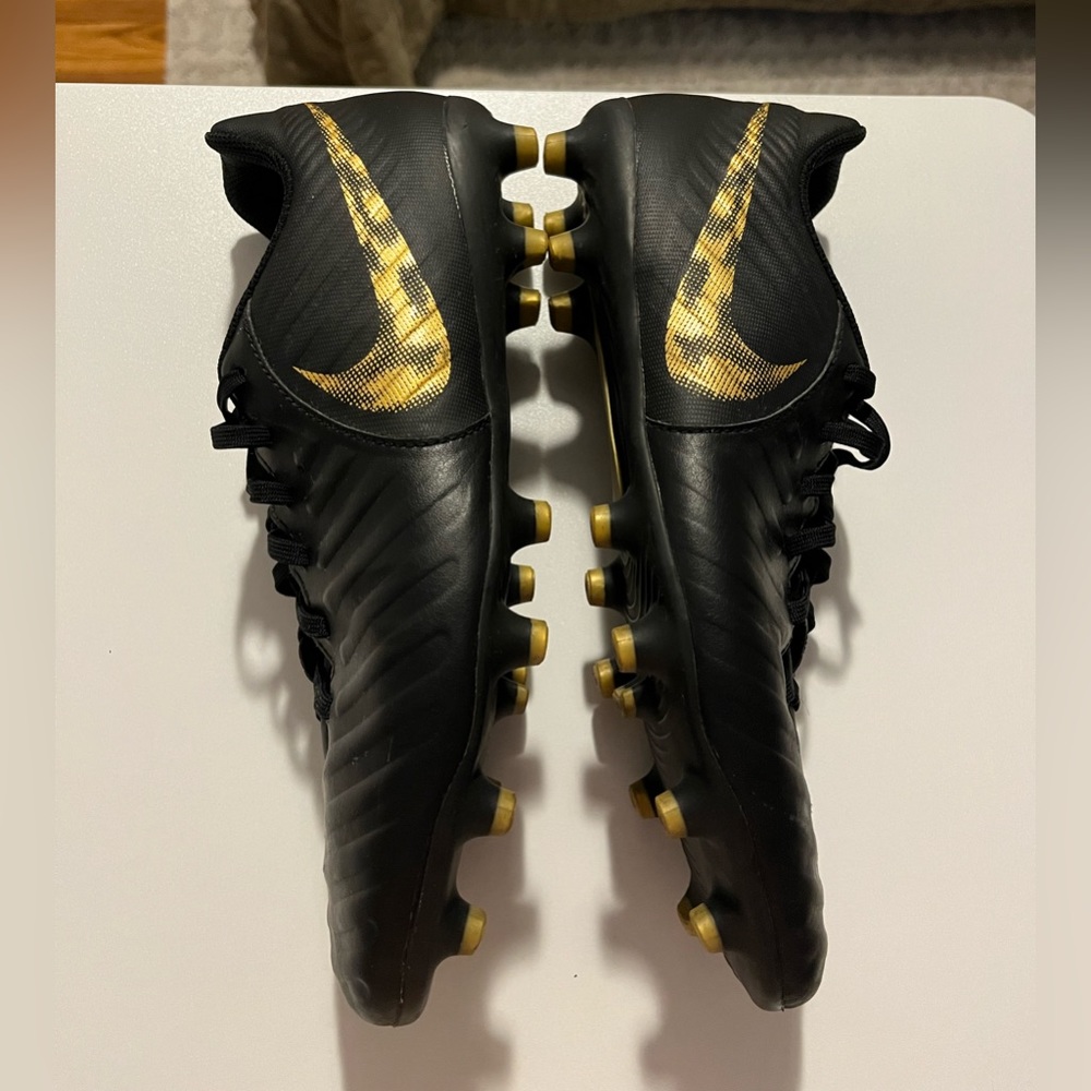Tiempo Legend 7 Elite FG GS 'Black Gold'